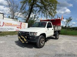 Altro TOYOTA Hilux 4x4 Winterdienst Kipper Schnepflug
