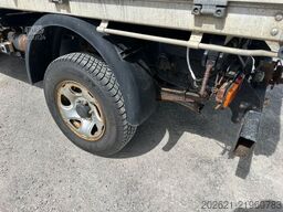 TOYOTA Hilux 4x4 Winterdienst Kipper Schnepflug