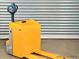 Jungheinrich EJE 225 - Service Neu - Batterie 87% - 2,5t - Nur 2.967 Std.