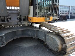 Liebherr R956