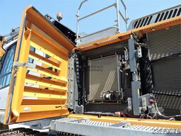 Liebherr R956