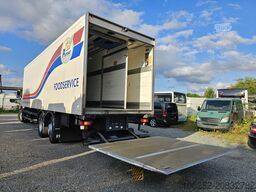 VOLVO FM330 6x2 FRIGOBLOCK Multizone Lenk u. L