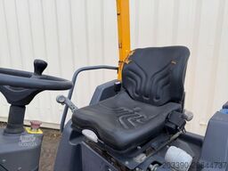 HAMM HD12VV / 2012 BJ / 1.369 H / 2.695 KG