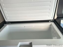 MERCEDES-BENZ V250 4M MARCO POLO KÜCHE SPORTPAKET NAVI LED AHK