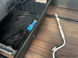 MERCEDES-BENZ V250 4M MARCO POLO KÜCHE SPORTPAKET NAVI LED AHK