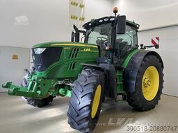 John Deere 6215R