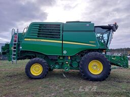 John Deere T660i