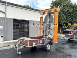 Nissen Verkehrsleitanhänger,