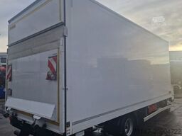 FUSO Canter 7C18 3-Sitzer Klima Koffer Ladebordwand