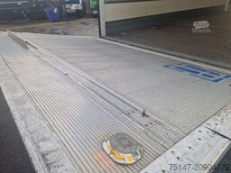 FUSO Canter 7C18 3-Sitzer Klima Koffer Ladebordwand