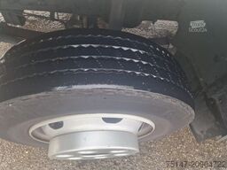 FUSO Canter 7C18 3-Sitzer Klima Koffer Ladebordwand