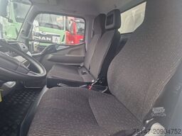 FUSO Canter 7C18 3-Sitzer Klima Koffer Ladebordwand