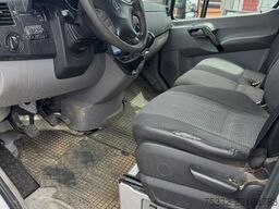 Mercedes-Benz 310 D Sprinter 2,8 m Plane 5 Gang Schalt