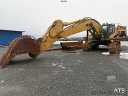 Caterpillar 365C excavator with tooth bucket