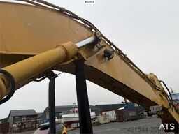 Caterpillar 365C excavator with tooth bucket