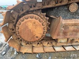 Caterpillar 365C excavator with tooth bucket