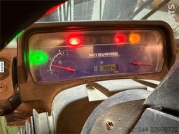 Mitsubishi FD30N forklift with side shift