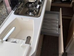 EURAMOBIL Van V 635 EB Klimaauto., Fahrassistenzpaket, RFK