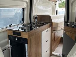 KARMANN Dexter 4x4 DE 570 AW AHK, 170 PS, Rückfahrkamera