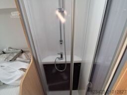 SUNLIGHT Adventure T Ford 680 Markise/SAT/TV/Solar/Navi