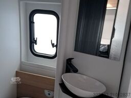 ADRIA Twin 60Y 640 SLB Automatik, Zuziehhilfe