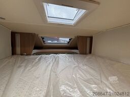 BÜRSTNER Lyseo TD Harmony Line 727 G *Lithium*Solar*Navi*