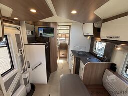 BÜRSTNER Lyseo TD Harmony Line 727 G *Lithium*Solar*Navi*