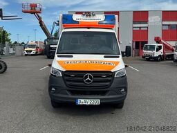MERCEDES-BENZ Sprinter Rettungswagen