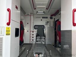 MERCEDES-BENZ Sprinter Rettungswagen