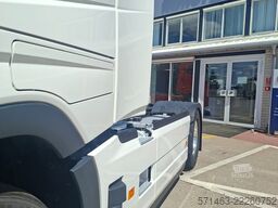 Volvo Volvo FH 460 GLOBETROTTER XL I-SAVE + AD