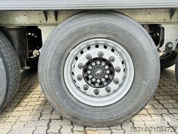 Schmitz Cargobull Tiefkühler Standard Doppelstock Trennwand