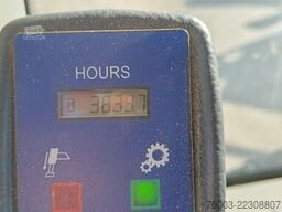Nissan Cabstar Oil&Steel Scorpion 1812 - 18 m