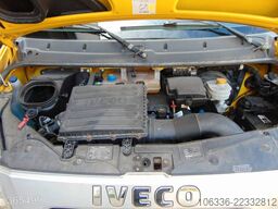 IVECO Daily 50 C 15 Postkoffer Regalsystem-Kamera