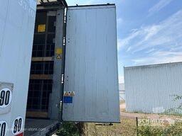 Schmitz Cargobull Semitrailer Curtainsider Standard Hayon