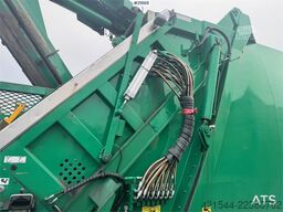 Scania P340 LPG 6x2 Refuse truck w/ Crane.
