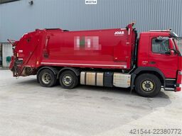 Volvo FM370 6x2 pusher with 2 chamber refuse truck with