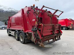 Volvo FM370 6x2 pusher with 2 chamber refuse truck with