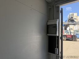  Selfstorage 40 Fuß High Cube mit Licht