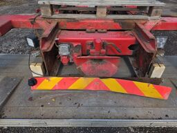 MERCEDES-BENZ 1524 BDF mit Klima, Ladebordwand, 2 x Bett