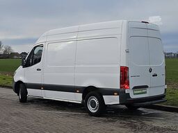 MERCEDES-BENZ SPRINTER 311 L2H2 Mbux RWD!