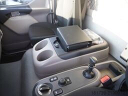 DAF LF 12.210 18-pallet container with tail