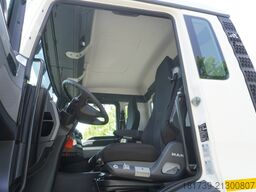 MAN TGS 26.360 Flatbed / Fassi F175 7.7 T /