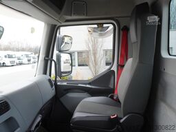 Renault C280 DTI 8 / FASSI crane 5.6T / 560 mth