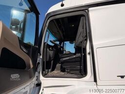 Mercedes-Benz Actros 1843