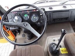 Mercedes-Benz 2222 6x4, Ruthmann, 28m. 3. Sitz