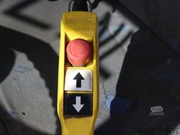Nissan 45.13 + EURO 4 + C patent + tipper + MANUAL