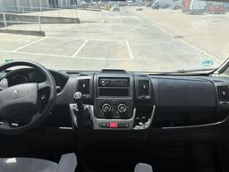 Peugeot Boxer 2024 | Manual | Totalmente equipada