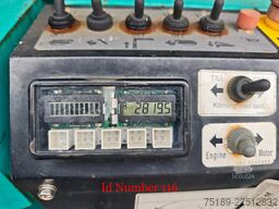 Maeda MC 405 CRME 2 x Jip!