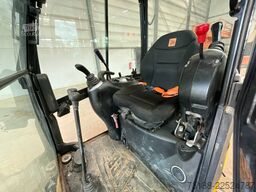 JCB 8018