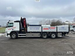 Volvo FM450 Crane Truck w/ 21 t/m HMF crane and Lift. 19